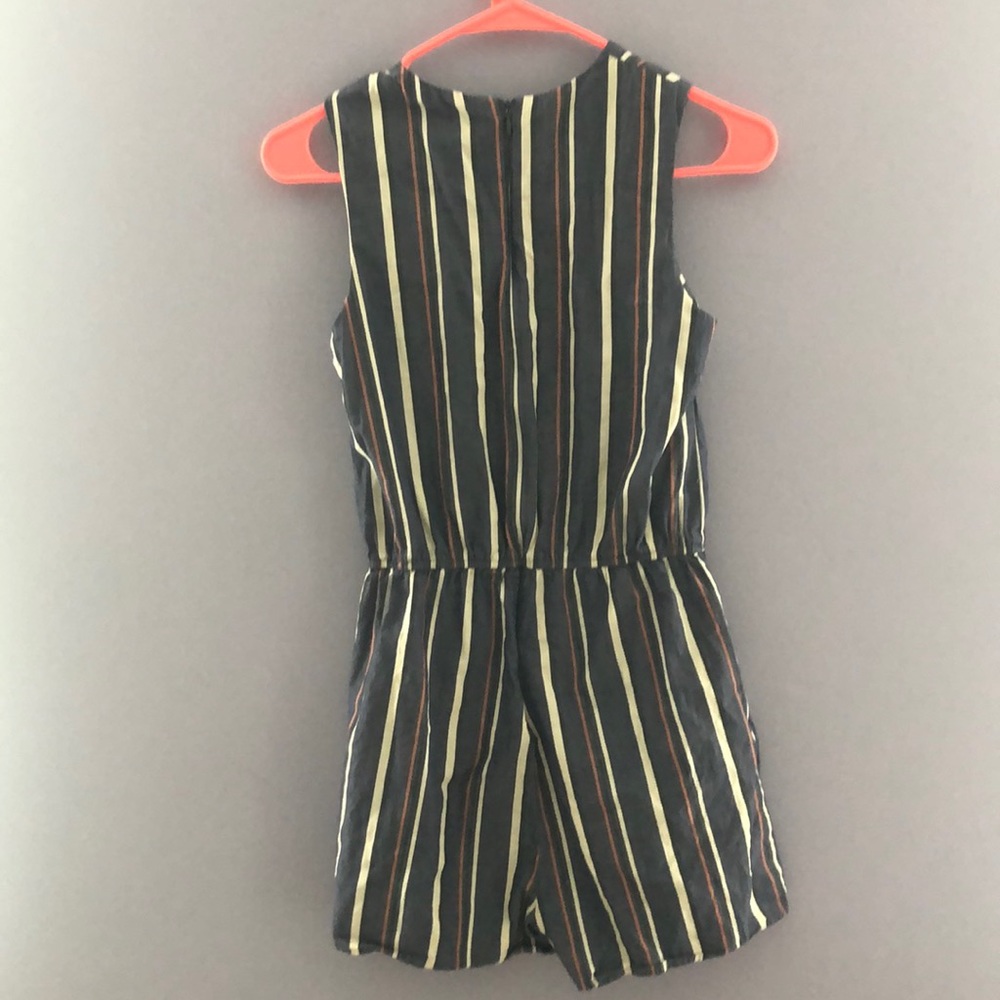 Striped romper - Picture 2 of 3